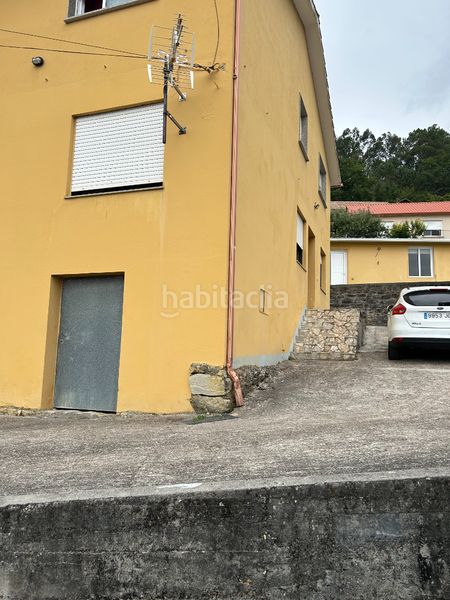 Foto db644059-719d-44ef-8a99-686b4352b2bc. Casa amb xemeneia aparcament a Moaña