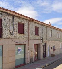 House  Avenida león. Ático en venta en avenida león