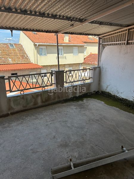 Foto b2f9d5f8-7d6b-41c2-9c29-d3ec875bdcbe. Casa a Bueu