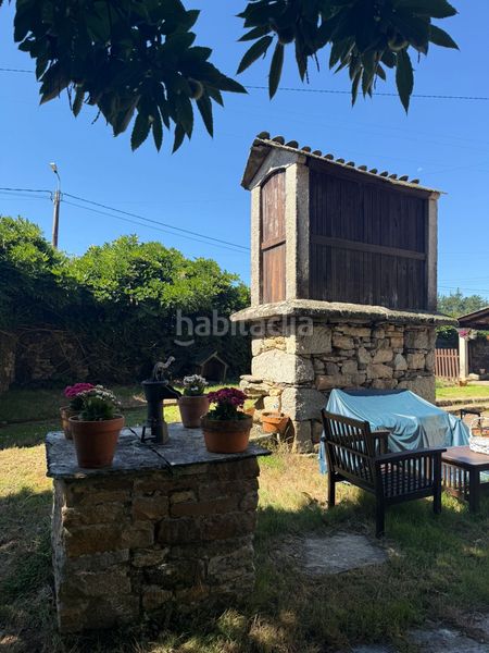 Foto a6cfeb90-2489-4f2f-9304-779616fd1f08. Casa amb calefacció aparcament piscina a Outeiro de Rei