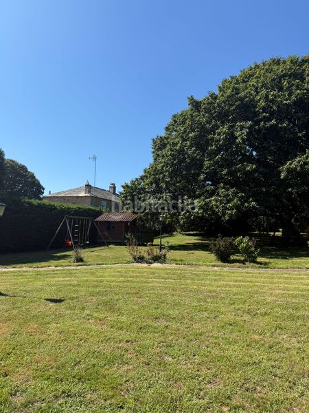 Foto e69d9570-7ddc-4c5e-a2aa-ca53da9eff96. Casa amb calefacció aparcament piscina a Outeiro de Rei