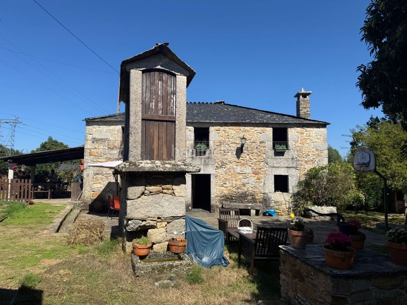 Foto e94b7a2b-25ea-4c64-86d2-5d0d97f7d7e7. Casa amb calefacció aparcament piscina a Outeiro de Rei