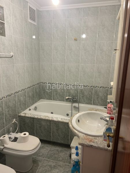 Foto 6567bdf5-d907-4b1c-a079-e8a29fc38d01. Casa amb calefacció aparcament a Valadares - Beade Vigo
