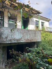 House  Camiño rio lois. Parcela de 1.342 m² con antigua casa de piedra en estado ruinoso