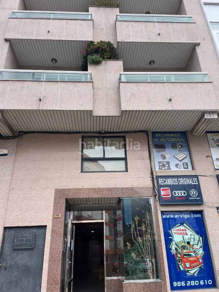 Foto a2b1f4f9-6f6e-4c83-9e42-59c2abfa69f2. Affitto locale commerciale con riscaldamento in travesía de Vigo - san xoán Vigo