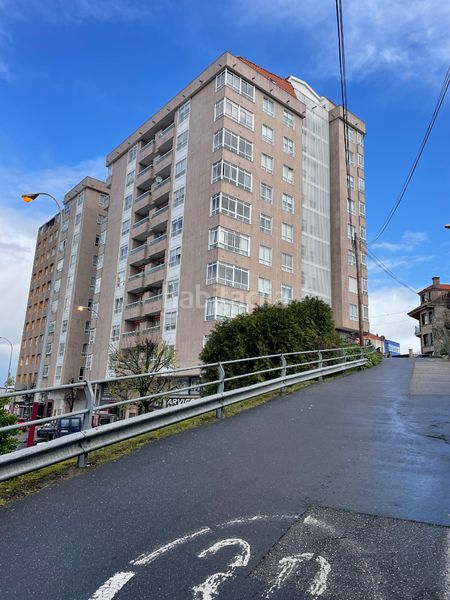 Foto c8cb30bc-139a-4424-bd37-ac75efe2a95e. Affitto locale commerciale con riscaldamento in travesía de Vigo - san xoán Vigo