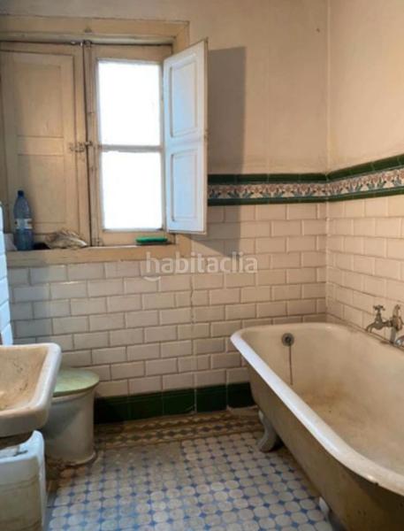 Foto 200c0c7f-74ab-47d5-bb59-0a2bd8f46c31. Casa  adosado en venta en plaza trinidad en Casco Viejo Ourense