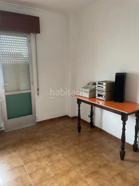 Foto cbaec3b0-f793-45d1-8def-c67cfd0d9ed1. Casa in Coles