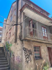 Casa  Rúa prata. Casa para reformar con gran potencial en el centro de redondela