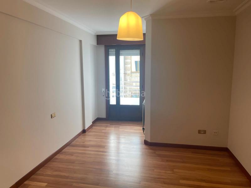 Foto b4cf1300-98f4-470f-ad16-0b1024480bc4. Piso  en venta en calle de bolivia en Plaza España - Corte Inglés Vigo