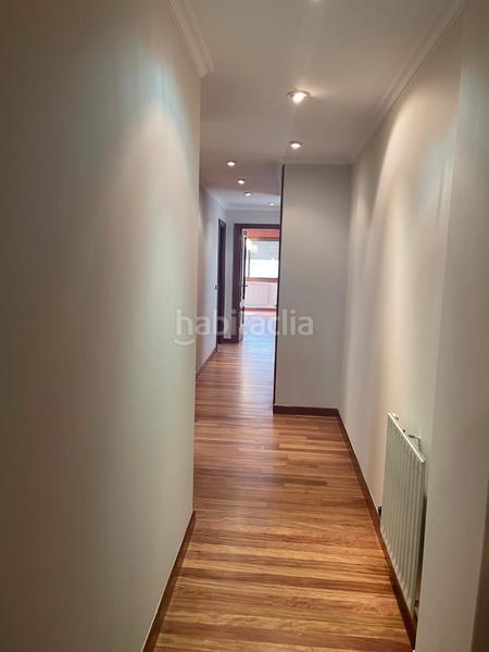 Foto dd58df2e-a9e4-489b-83f6-218f35603507. Piso  en venta en calle de bolivia en Plaza España - Corte Inglés Vigo