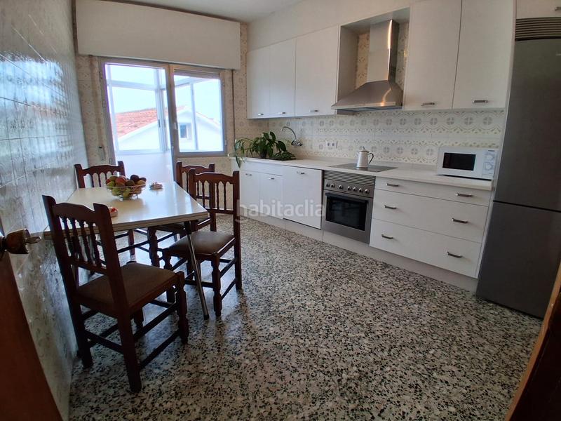 Foto f0a7c6f1-1da0-4188-899f-d58f3e11258f. Alquiler piso  en alquiler en mosteiro en Meis