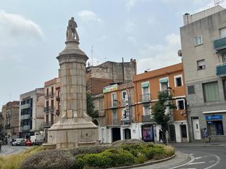 Building in Jaume i 5. Edificio en rentabilidad en jaume i
