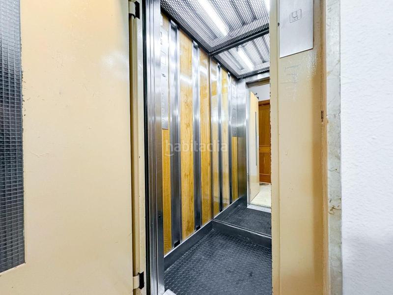 Foto 02945368-7638-4c99-bce4-1c825604e70a. Pis amb piscina a Mar i Camp - Platja dels Capellans Salou