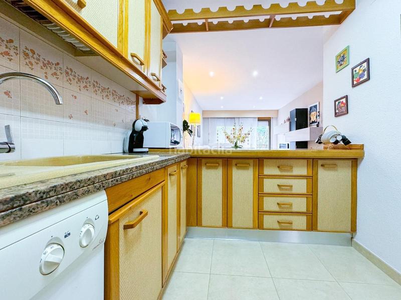 Foto b331e5b8-6b9f-417e-b04d-703c2697d564. Pis amb piscina a Mar i Camp - Platja dels Capellans Salou