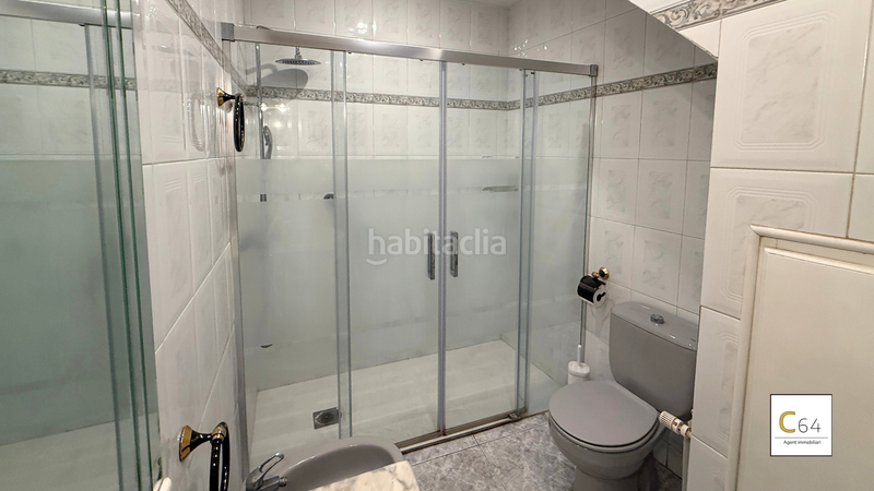 Foto 1ebe2b10-0054-4e7f-beec-553ed101433b. Bauernhof mit heizung parking in Falset