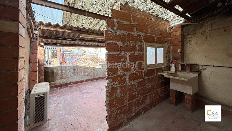 Foto aa76c59a-0c06-4666-938f-da94174c83a7. Bauernhof mit heizung parking in Falset