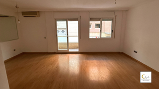 Dúplex  Orient. Dúplex en zona de llevant reus