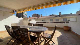 Location Maison  Calle torrasa. Adosado con amplio jardín y zona comunitaria