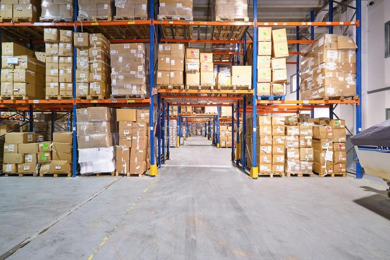Foto df8b0fc7-6ed9-41b8-81f3-69780644a85d. Nau industrial a Dosrius poble Dosrius