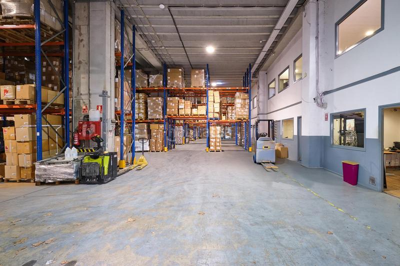 Foto ed3399c5-34bd-43c6-8388-f25c2b63d27f. Nau industrial a Dosrius poble Dosrius