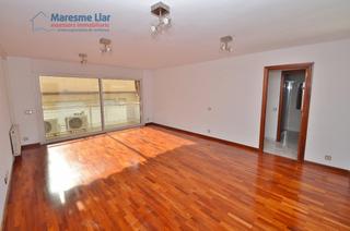Appartement  Calle jordi joan. Piso amplio con terraza y dos plazas de parking en la havana, ma
