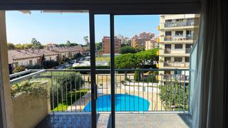 Lloguer Pis  Carrer muralla de la. Piso esquinero con terraza y zona comunitaria espectacular  cost