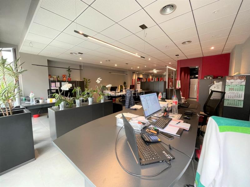 Foto e252d186-b39f-4e38-a81e-ef485a026ecd. Alquiler local comercial  en el edifici mercat en Vilassar de Mar