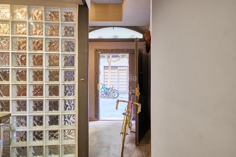 Foto b9b026f7-a6f7-4145-a645-ae60c537e6a3. Appartamento con piscina in Vila de Gràcia Barcelona