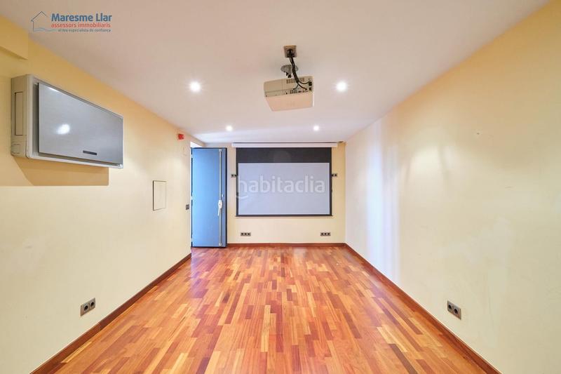 Foto 08317855-f57f-4eab-9b81-6f6a3f8bc6a4. Haus mit heizung parking pool in Alella