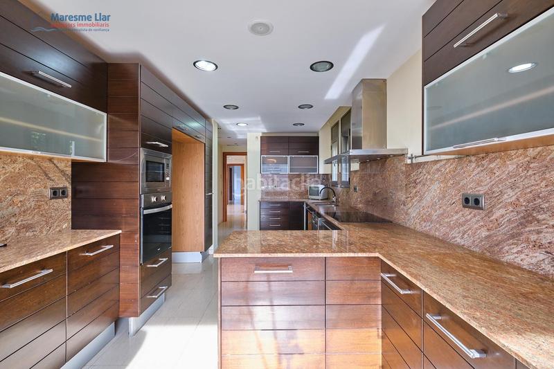 Foto 91aac437-6f2e-49ed-9c2c-64fc87cd9888. Haus mit heizung parking pool in Alella