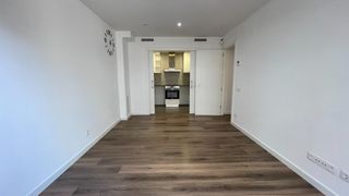 Flat  Calle fortuny. Piso seminuevo con balcón. parking y trastero opcional.