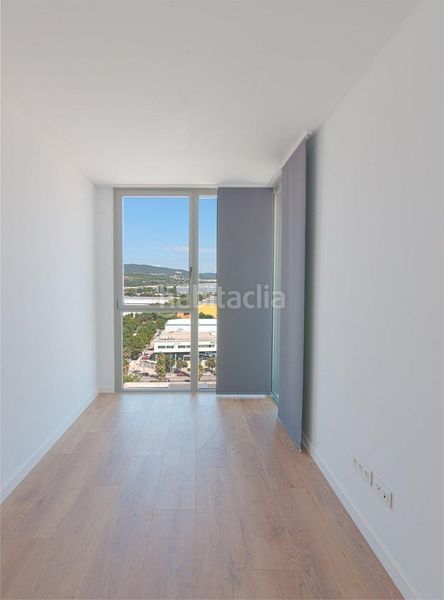 Foto ef410c81-b043-4832-a5e6-dde4534c3a71. Àtic amb calefacció aparcament piscina a El Rengle Mataró