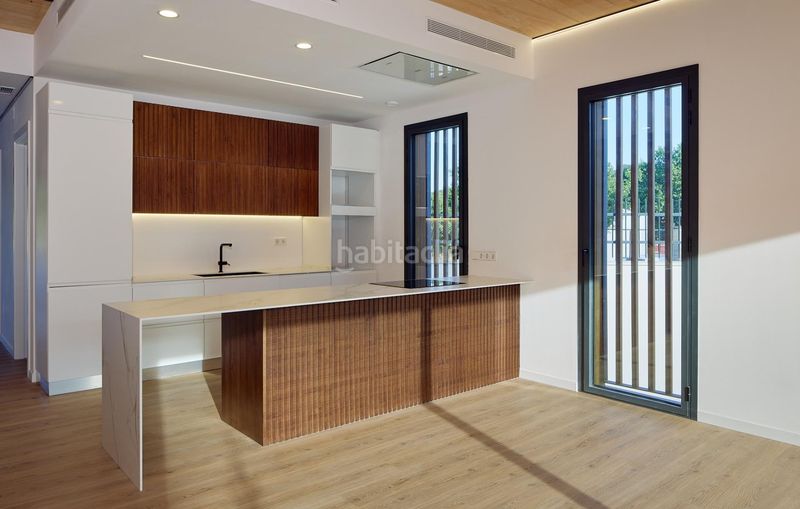 Foto c6b3f98f-fe78-40e1-a840-3b44a1a49654. Casa adosada exclusivas casas de obra nueva diseño, eficiencia y calidad en cada detalle en Palafolls