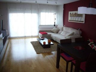 Miete Etagenwohnung  Calle badalona. Piso a tres vientos con dos terrazas en les mallorquines, montga