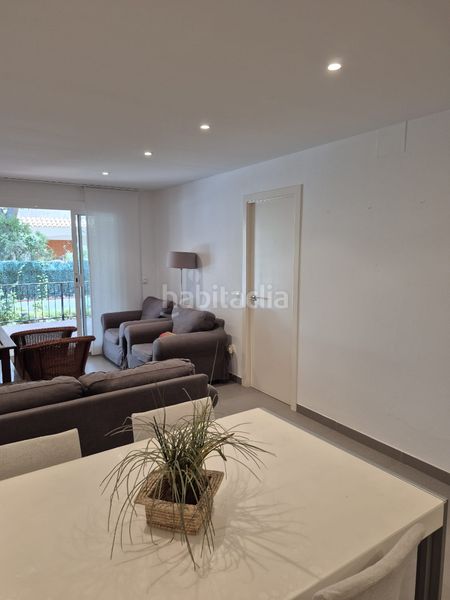 Foto 044f906d-e317-4733-97ec-71f26cf5eecc. Apartament amb xemeneia piscina a Centre-Platja Platja d´Aro
