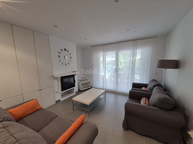 Foto a7e514ce-db27-4cb1-bdf3-29fde7a70af5. Apartament amb xemeneia piscina a Centre-Platja Platja d´Aro