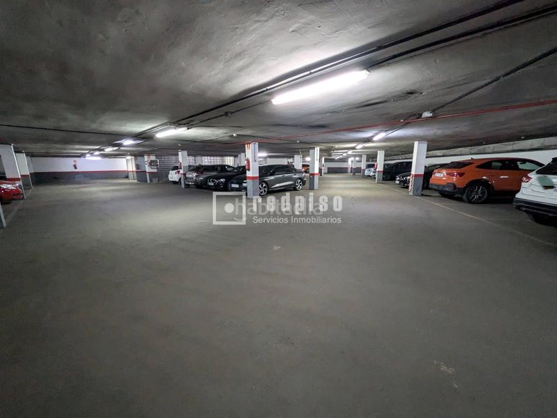 Foto 56332c44-260a-47d7-9373-aae576f4bba9. Lloguer aparcament cotxe a Prosperidad Madrid