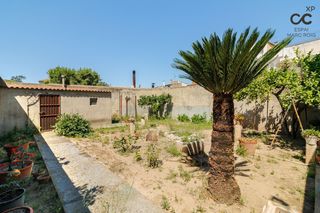 Casa a Vilabertran. Amplia vivienda con gran jardín y múltiples posibilidades en vil