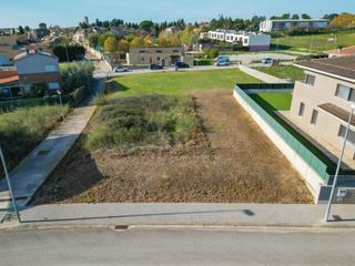 Terreny residencial  Carrer del garbí. Donde los sueños cobran vida tu futuro en saus