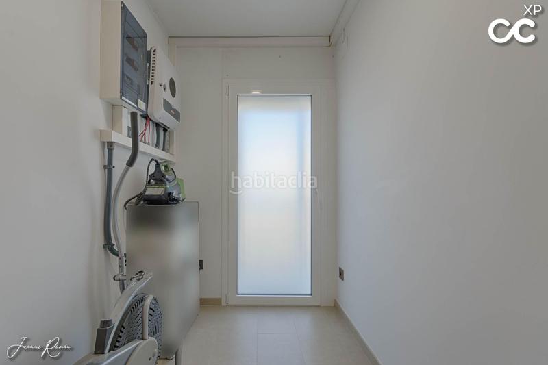 Foto 1d4d0b69-f9cc-4a4a-be89-e3a91f87ad3a. Casa adosada un hogar para enamorarse lujo, confort y eficiencia en perfecta armonía en Empuriabrava