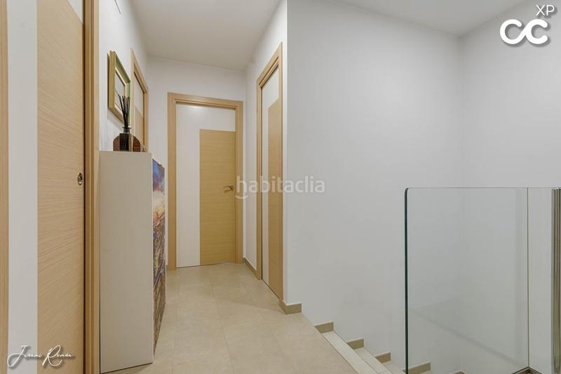 Foto a984adb2-ffdb-4275-9b19-d6aa584b48d5. Casa adosada un hogar para enamorarse lujo, confort y eficiencia en perfecta armonía en Empuriabrava
