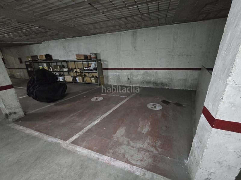 Foto e976ace2-529e-45d6-8cc6-7a22f62f04b9. Parking coche doble beneficio! dos plazas de parking al precio de una en Figueres