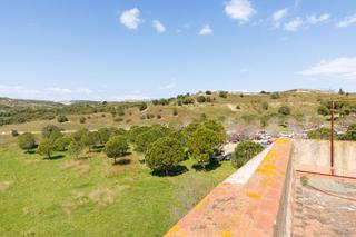 Casa a Parc Bosc-Castell. Vivienda con encanto, potencial y vistas al castillo de sant fer