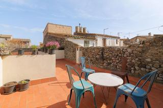 Casa  Calle nou. Un rincón de calma con esencia rural y detalles que enamoran