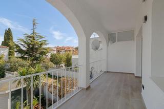 Apartament a Muga - Gran Reserva - Badia. Apartamento para estrenar a 150m de la playa  con terraza, parki