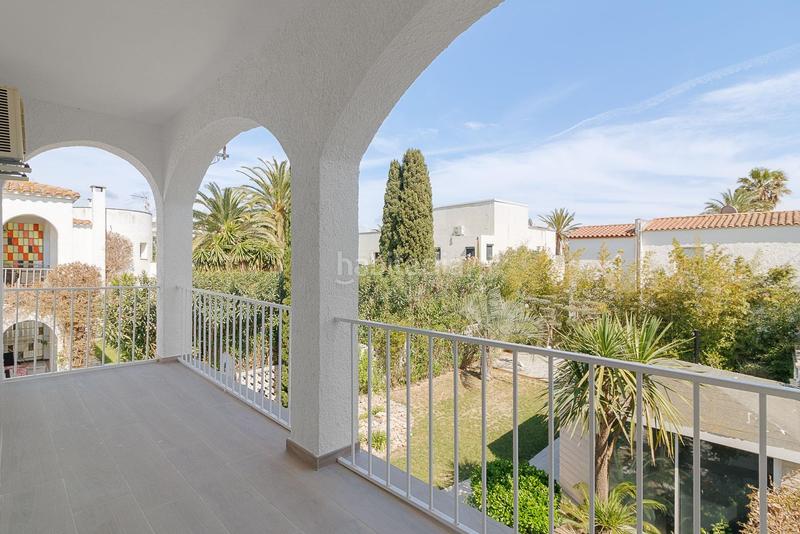 Foto 81db8376-8fbc-4620-9483-78e06203ce34. Apartament amb calefacció aparcament a Muga - Gran Reserva - Badia Empuriabrava
