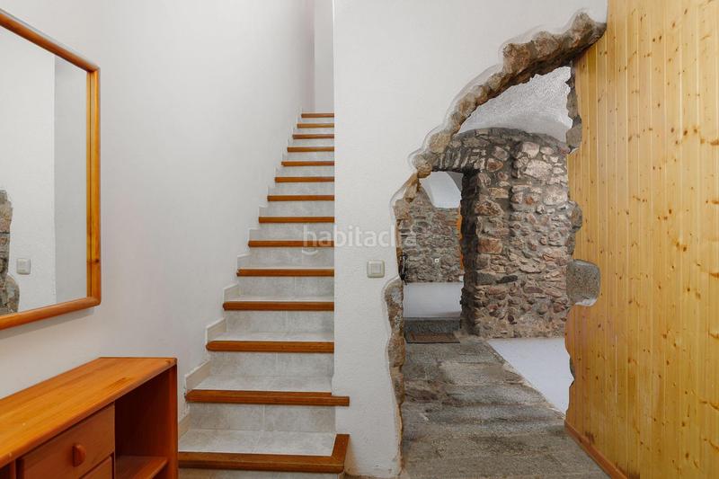 Foto e312b2fd-6402-4dc6-b7d2-e0312820f3b3. Casa adossada amb calefacció aparcament a Maçanet de Cabrenys