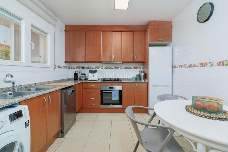 Foto 4be56831-47ca-4859-a8d8-bf0965848163. Casa bifamiliare con riscaldamento parcheggio piscina in Castelló d´Empúries