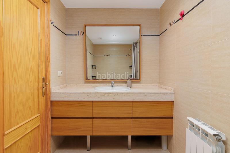 Foto 9c2013c2-28b9-466f-96e8-c43d1f0482a2. Casa bifamiliare con riscaldamento parcheggio piscina in Castelló d´Empúries